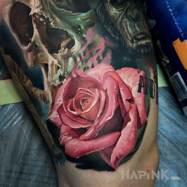Tattoo Czaszka z kwiatem in 3D motif and realistic style on the leg