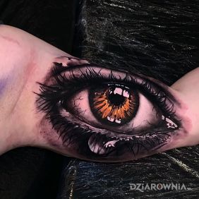 Tatuaż Mega oko na ramieniu motyw: 3D styl: realistyczne