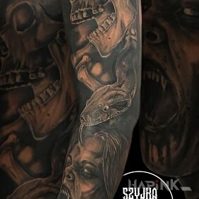 Tattoo Scary Sleeve ? on the upper arm motif: animals style: realistic