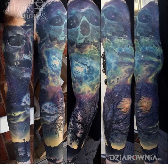 Tatuaż czaszki i niebo w motywie kolorowe i stylu realistyczne na ramieniu