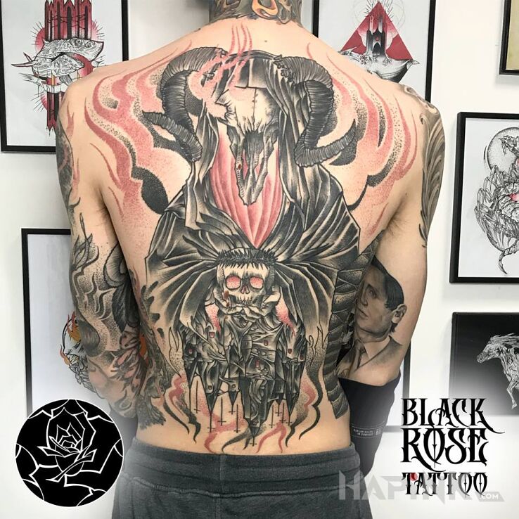 Tattoo Diabeł i płomienie in characters motif and graphic / illustrative style on the shoulder blades