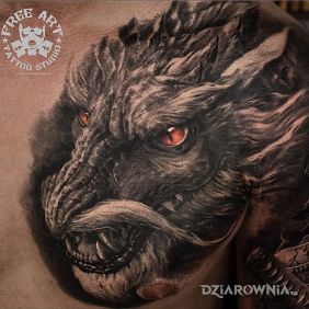 Tatuaż Smok z wąsem na ramieniu motyw: 3D styl: realistyczne