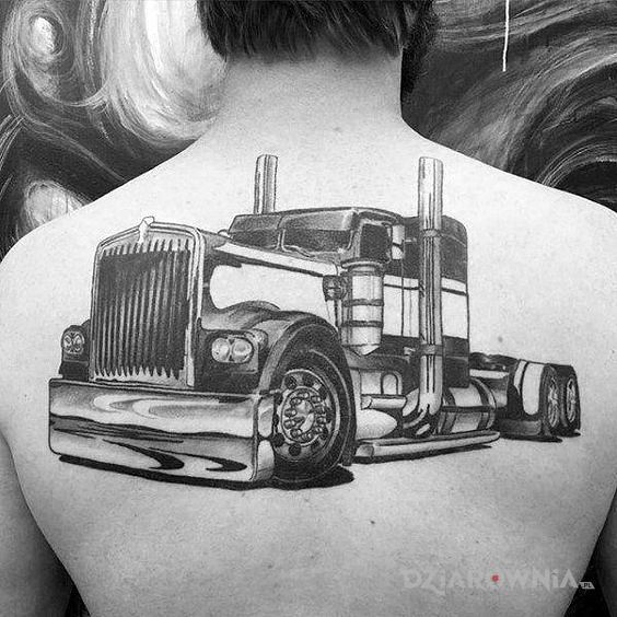 Tatuaż kawał ciężarówy w motywie pozostałe i stylu realistyczne na plecach