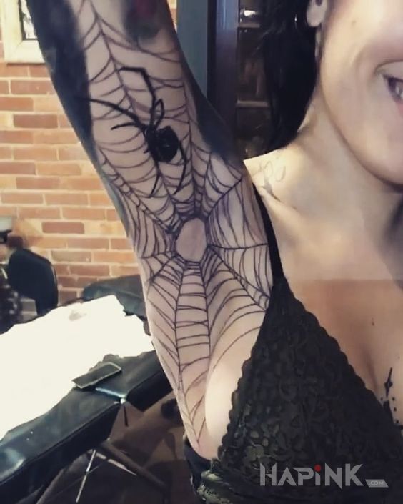 Tattoo Pajęczyna numer 2 in black and gray motif and graphic / illustrative style on the upper arm