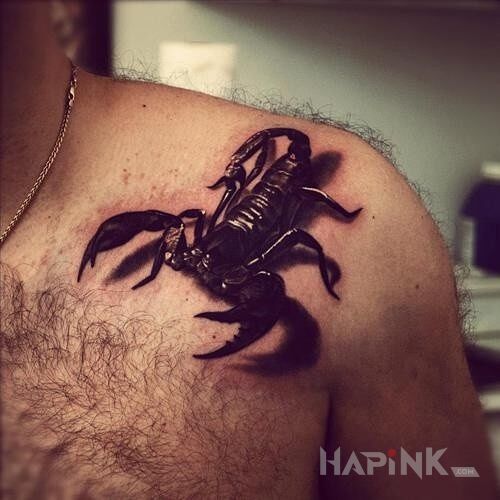 Tattoo Skorpion in 3D motif on the chest