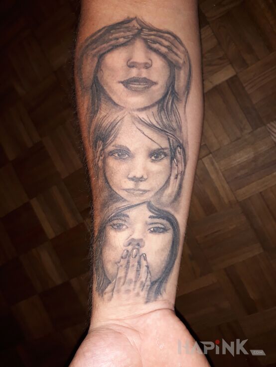 Tattoo Nic nie widziałem, nic nie słyszałem, nic nie powiem in black and gray motif and realistic style on the forearm