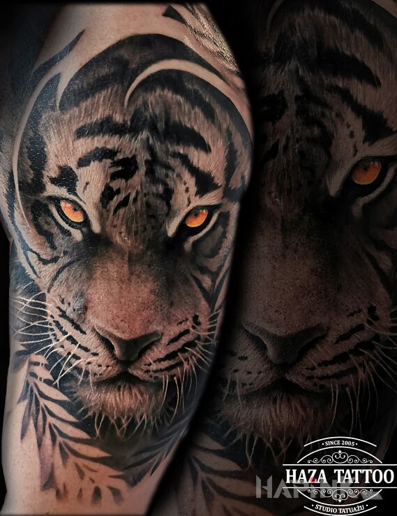 Tattoo Tiger-cover in animals motif and realistic style on the upper arm