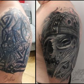 Tatuaż Viking cover na ramieniu motyw: 3D styl: realistyczne