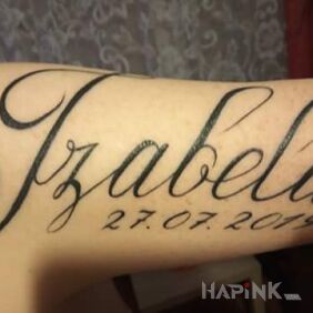 Tattoo Second daughter's name on the upper arm motif: lettering