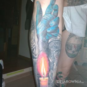 Tatuaż Światło na nodze motyw: 3D styl: realistyczne