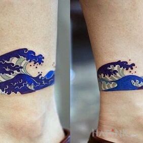 Tattoo Wave near the ankle motif: colorful style: japanese / irezumi