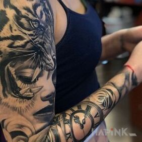 Tattoo Tiger is back on the upper arm motif: animals style: realistic