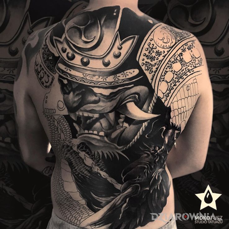 Tatuaż plecy - samuraj w motywie demony i stylu japońskie / irezumi na łopatkach