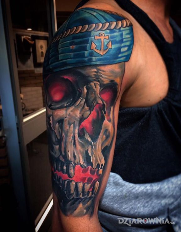 Tatuaż marynarska czaszka w motywie 3D na ramieniu