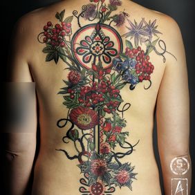 Tattoo Flowers with parsnips on the back motif: flowers style: realistic