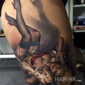 Tattoo Pin up girl on the leg motif: characters