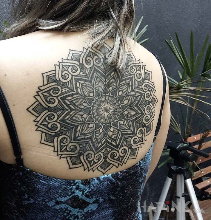 Tattoo Geometryczny wzór in mandalas motif and geometric style on the back