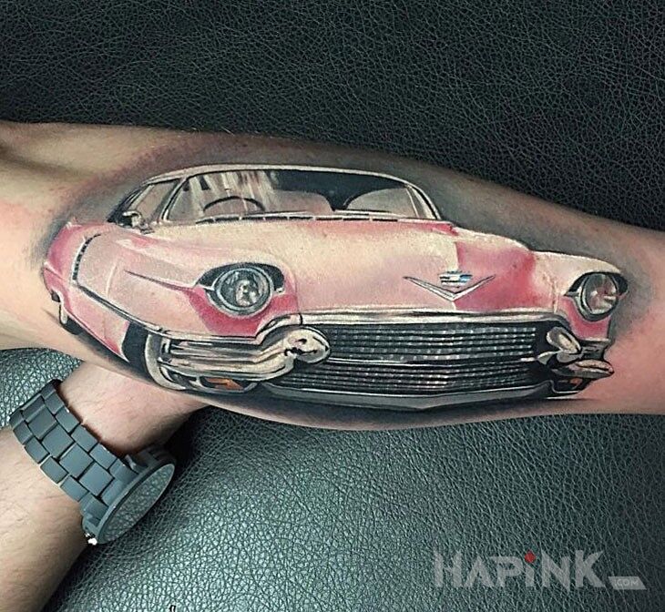 Tattoo Różowy cadillac in other motif on the forearm