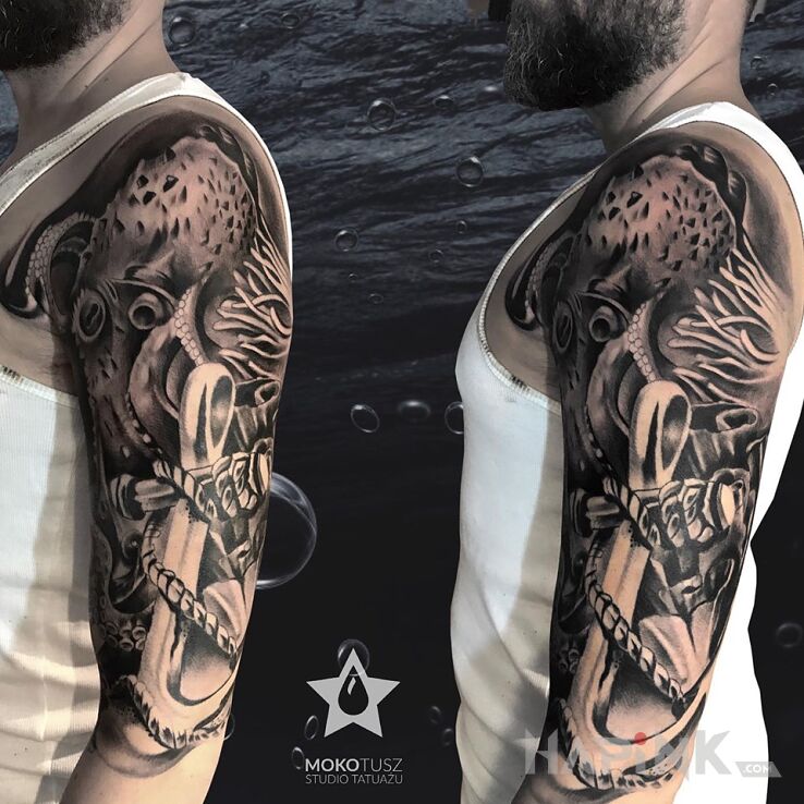 Tattoo Octob... octopus tattoo! in animals motif and realistic style on the upper arm
