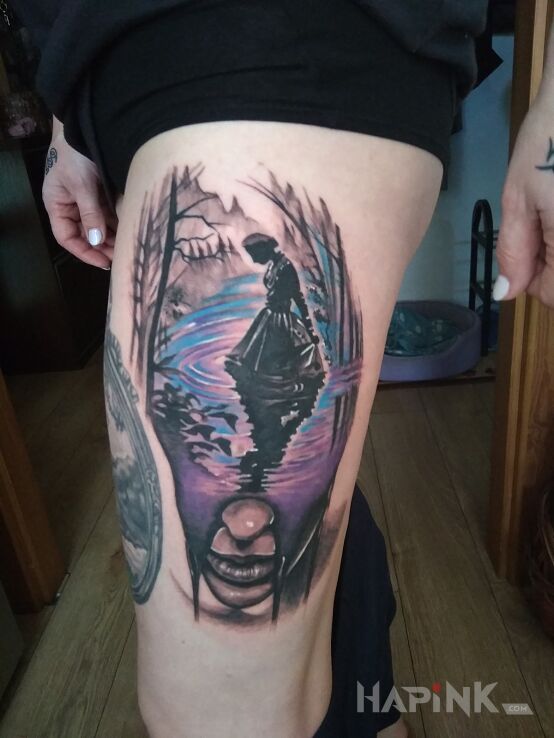 Tattoo Ona in 3D motif and surrealistic style on the leg