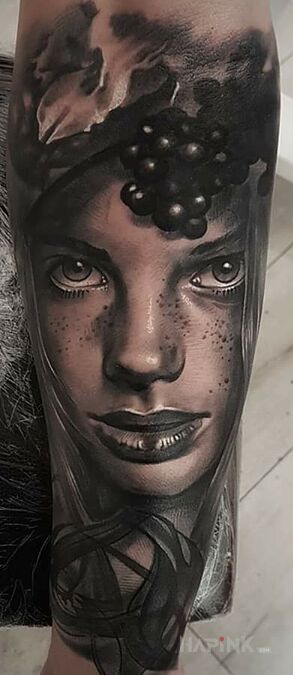 Tattoo Driada (nimfa leśna) in 3D motif and realistic style on the forearm