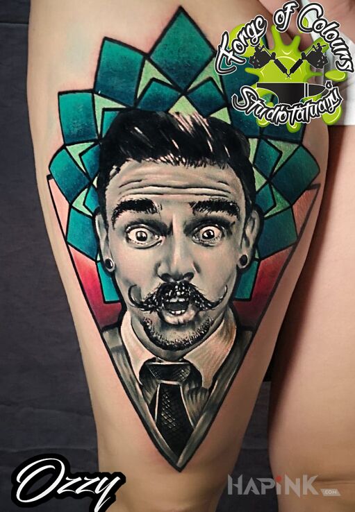 Tattoo Konwencyjny 3 miejsce in black and gray motif and realistic style on the leg
