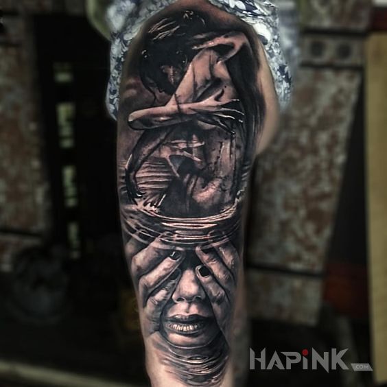 Tattoo Kobieta w objęciach in faces motif and realistic style on the upper arm