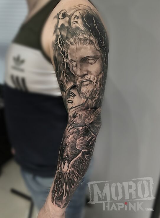 Tattoo Zeus, zegar, kruk, rękaw in animals motif and realistic style on the upper arm