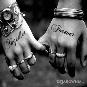 Tatuaż Together - Forever na dłoni motyw: miłosne