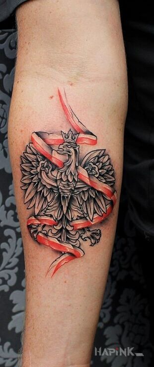 Tattoo Orzełek in patriotic motif and graphic / illustrative style on the forearm