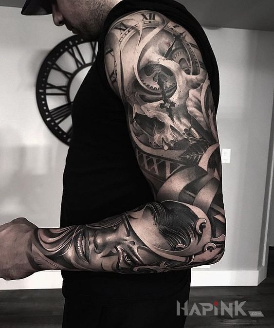 Tattoo Czaszka jako zegar in 3D motif and realistic style on the forearm