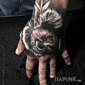 Tattoo Koala on the hand motif: animals