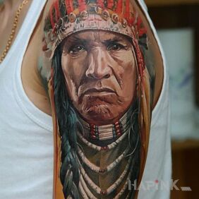 Tattoo Indian on the upper arm motif: Indian