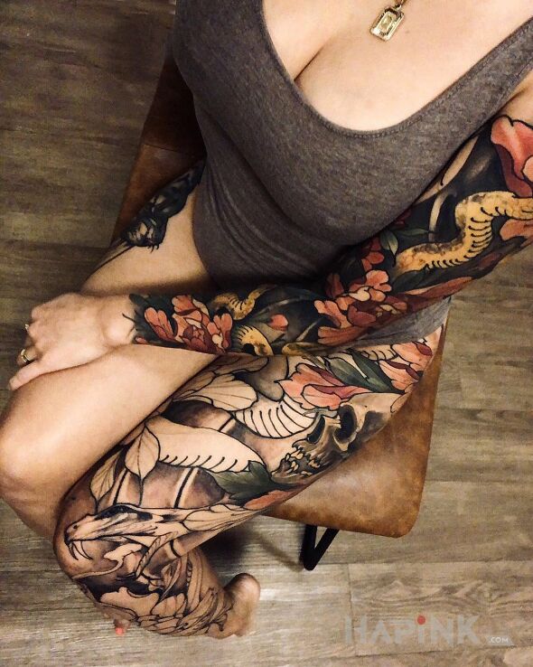 Tattoo Brązowo :D in flowers motif and neo-traditional style on the forearm