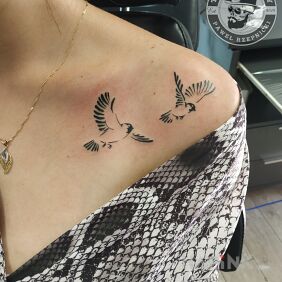 Tattoo Birds on the collarbone motif: animals style: minimalistic