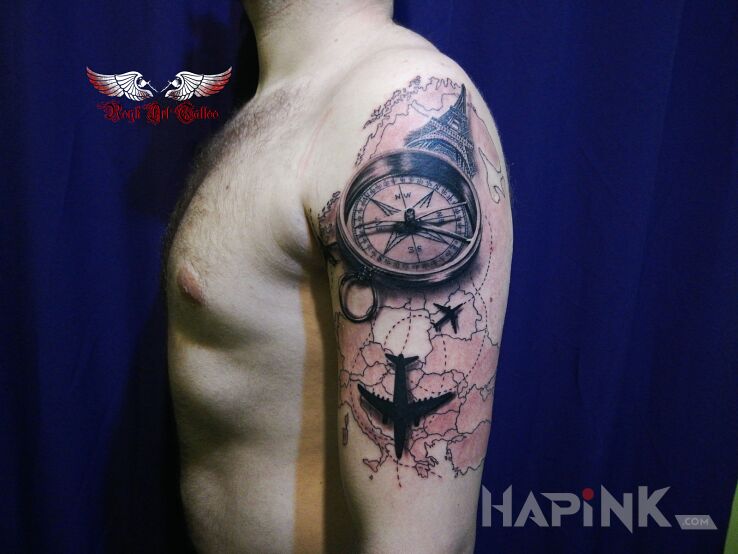 Tattoo Podróżniczy klasyk :-) in objects motif and realistic style on the upper arm