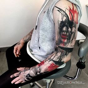 Tatuaż Rękaw trash polka na dłoni motyw: twarze styl: trash polka