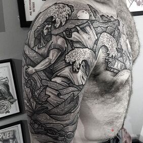 Tattoo Ulysses on the upper arm motif: characters