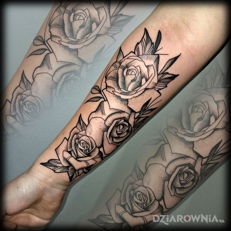 Tatuaż róże w motywie czarno-szare i stylu graficzne / ilustracyjne na przedramieniu
