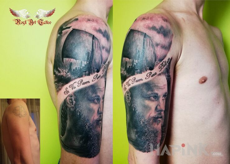 Tattoo Wikingowie in black and gray motif and realistic style on the upper arm