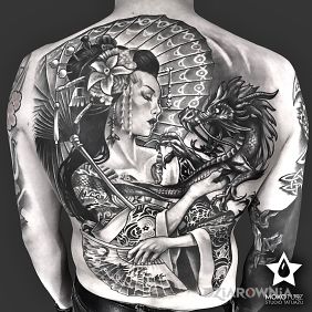Tatuaż Full Back Tattoo na plecach motyw: twarze styl: realistyczne