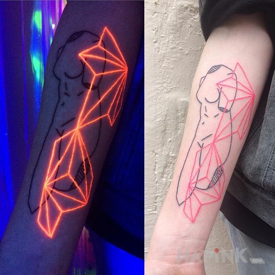 Tattoo Geometryczny wzór in glow in the dark motif and contour / linework style on the forearm