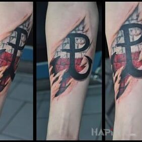 Tattoo <3 on the forearm motif: patriotic
