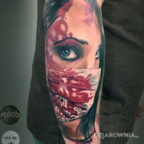 Tatuaż Krwawa Marry na przedramieniu motyw: 3D styl: realistyczne