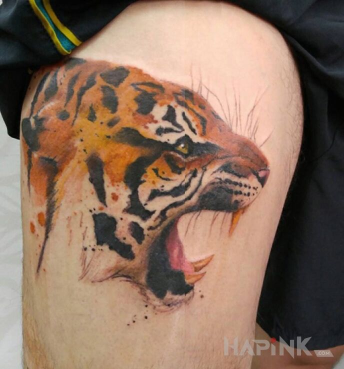 Tattoo Tygrys in animals motif on the leg