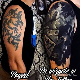 Tatuaż Niesamowity cover na ramieniu motyw: cover up styl: realistyczne