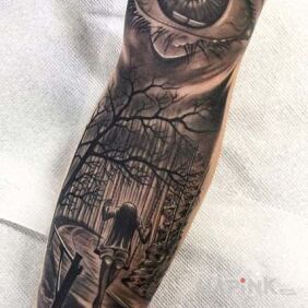 Tattoo Mega eye on the upper arm motif: 3D style: realistic
