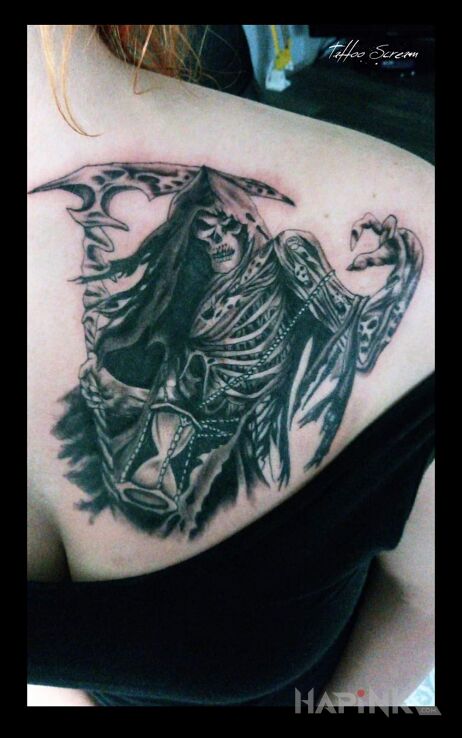 Tattoo Kostucha in characters motif and graphic / illustrative style on the collarbone