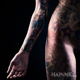 Tattoo Tattooed woman on the leg motif: sexy