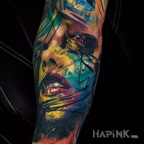 Tattoo Girlfriend on the forearm motif: characters